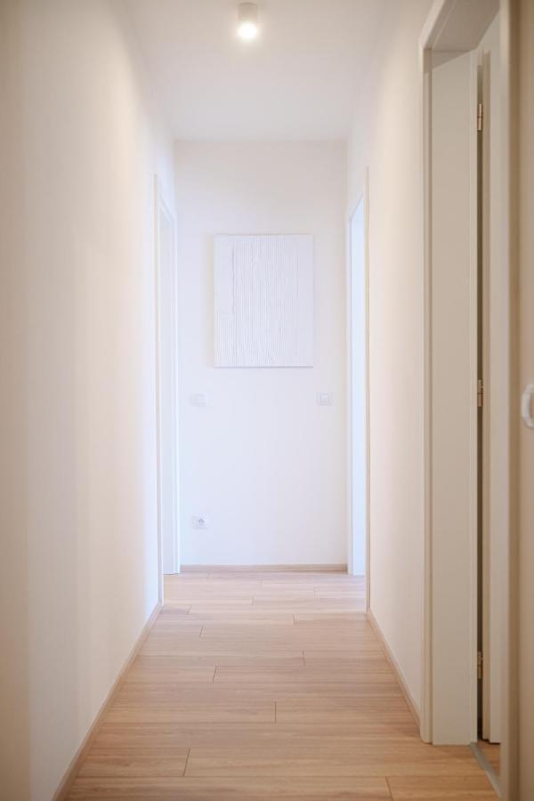 Newly Built Apartment In Vibrant Neighbourhood プラハ エクステリア 写真